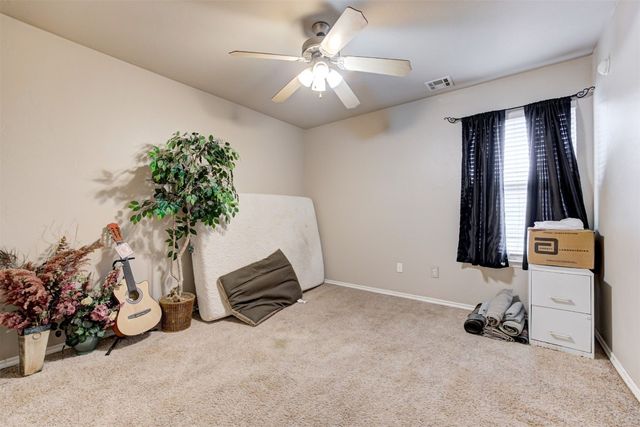 520 E Juniper Lane, Mustang, OK 73064