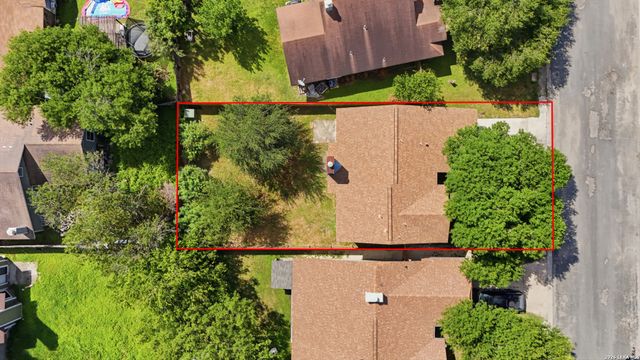 8426 MAPLE RIDGE DR, San Antonio, TX 78239