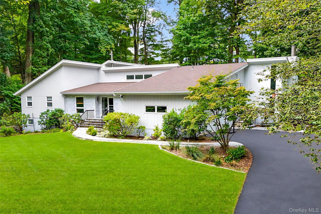 26 Cecilia Lane, Pleasantville, NY 10570 — photo 2