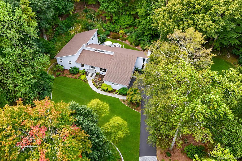 26 Cecilia Lane, Pleasantville, NY 10570 — photo 4