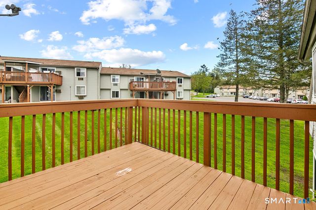 35 Carillon Drive D, Rocky Hill, CT 06067