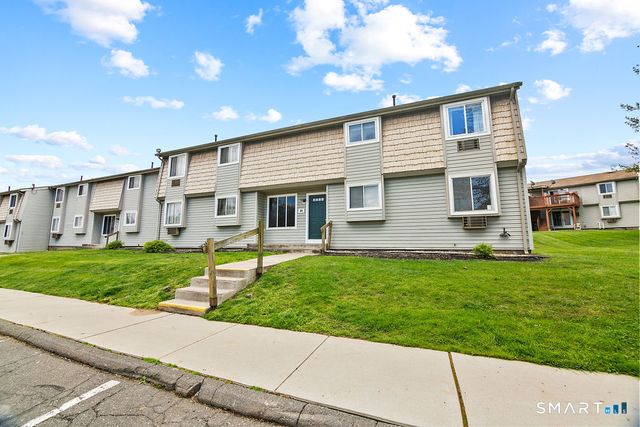 35 Carillon Drive D, Rocky Hill, CT 06067