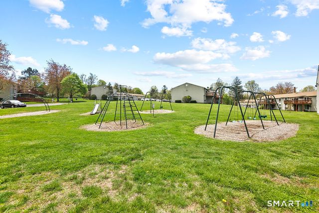 35 Carillon Drive D, Rocky Hill, CT 06067