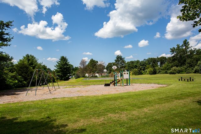 35 Carillon Drive D, Rocky Hill, CT 06067