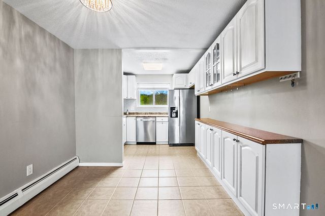 35 Carillon Drive D, Rocky Hill, CT 06067