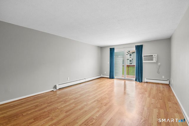 35 Carillon Drive D, Rocky Hill, CT 06067