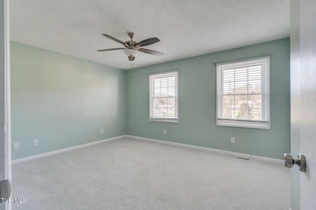 2023 Weaver Pike 3, Bristol, TN 37620