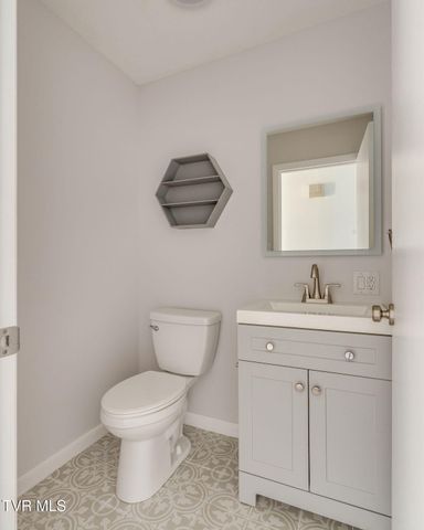 2023 Weaver Pike 3, Bristol, TN 37620