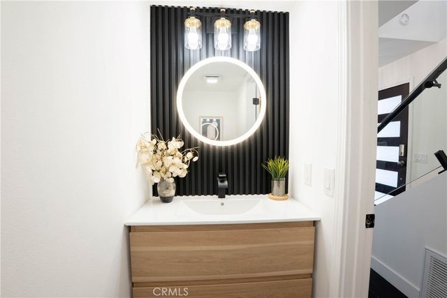 14837 Mission Glen, Sylmar, CA 91342