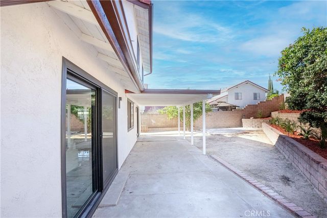 14837 Mission Glen, Sylmar, CA 91342