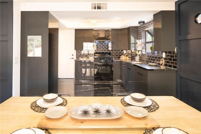 14837 Mission Glen, Sylmar, CA 91342