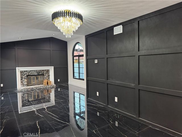 14837 Mission Glen, Sylmar, CA 91342