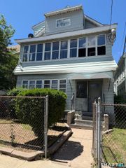 440 Howard Avenue 3, New Haven, CT 06519