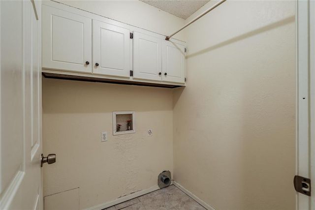 841 N Robinson Avenue, Oklahoma City, OK 73170