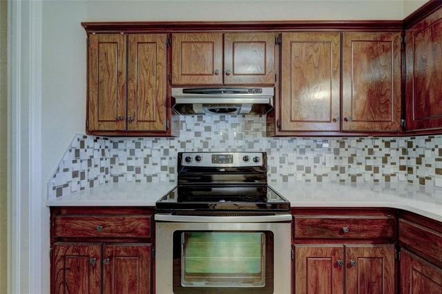 841 N Robinson Avenue, Oklahoma City, OK 73170