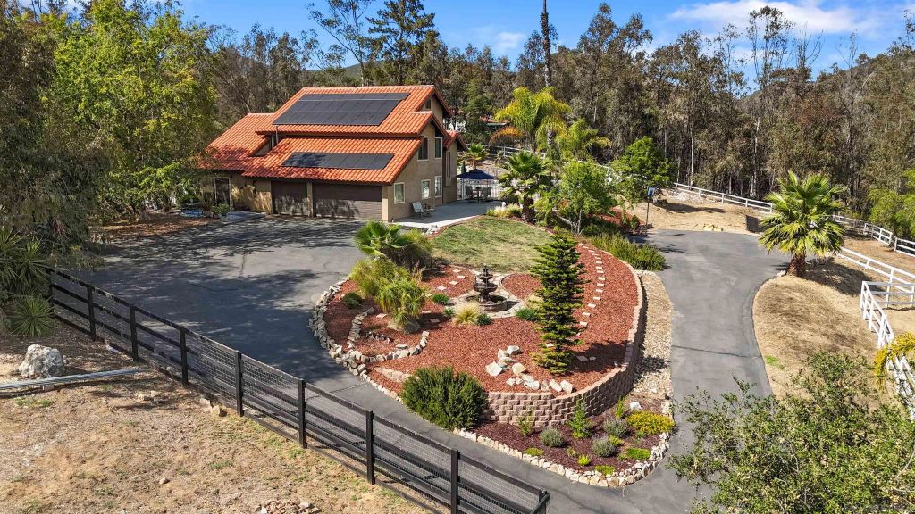 7928 Harmony Grove Road, Escondido, CA 92029