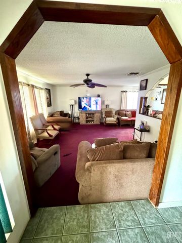 408 Church Street, Taft, CA 93268