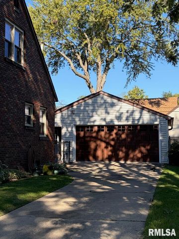 2511 SHERMAN Avenue, Peoria, IL 61604