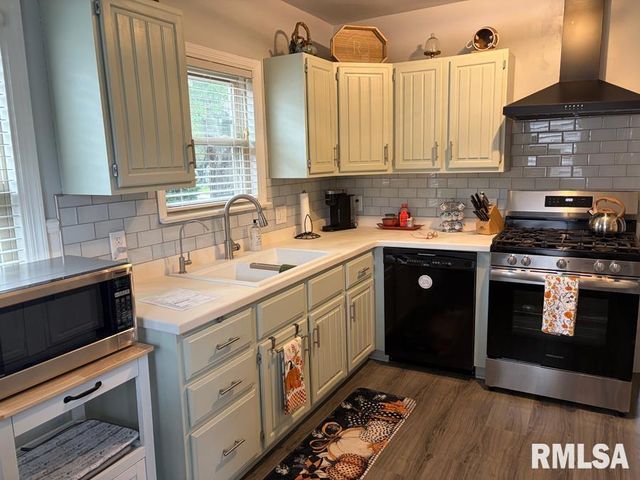 2511 SHERMAN Avenue, Peoria, IL 61604