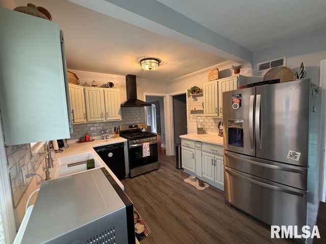 2511 SHERMAN Avenue, Peoria, IL 61604