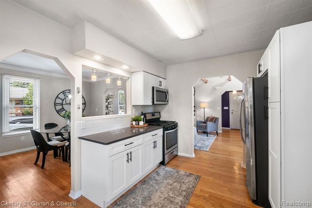 261 N Mill Street, Plymouth, MI 48170