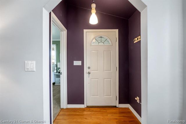 261 N Mill Street, Plymouth, MI 48170