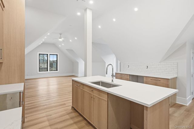 34 Clinton Avenue 10, Dobbs Ferry, NY 10522