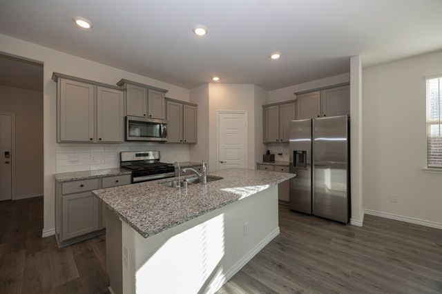 1001 Marigold Street, Princeton, TX 75407