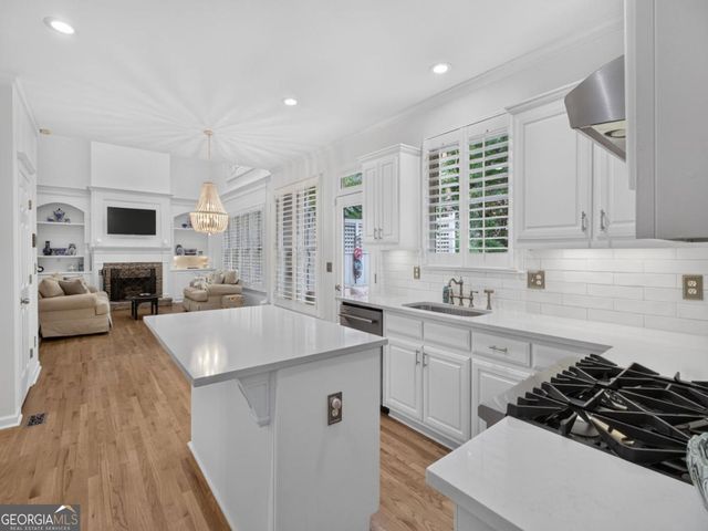 6425 Stream Side Court, Cumming, GA 30041
