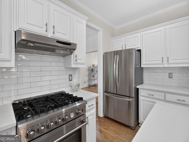 6425 Stream Side Court, Cumming, GA 30041