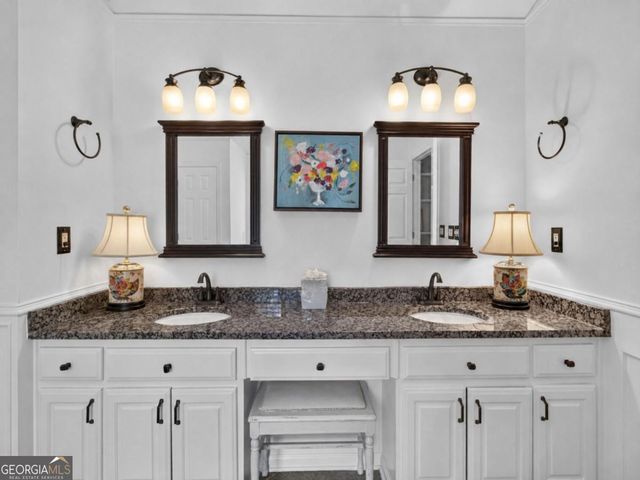 6425 Stream Side Court, Cumming, GA 30041