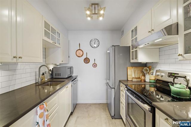 300 Main Street 413, Little Falls, NJ 07424