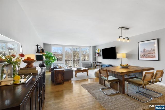 300 Main Street 413, Little Falls, NJ 07424