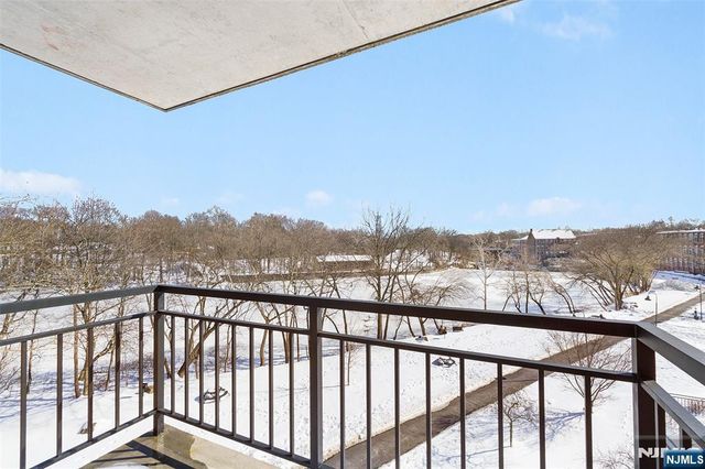 300 Main Street 413, Little Falls, NJ 07424