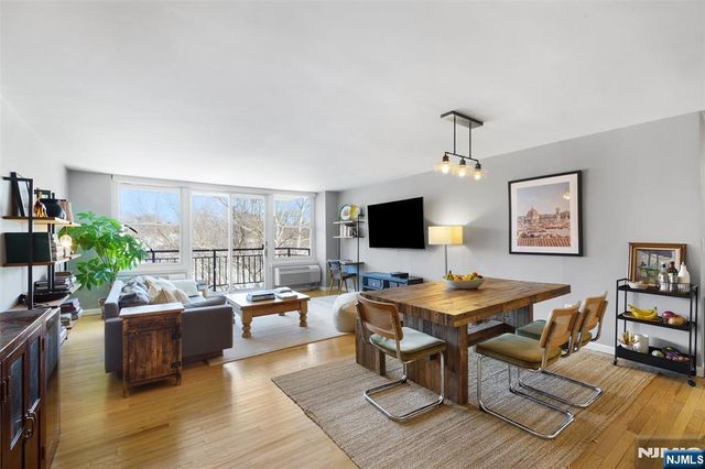 300 Main Street 413, Little Falls, NJ 07424