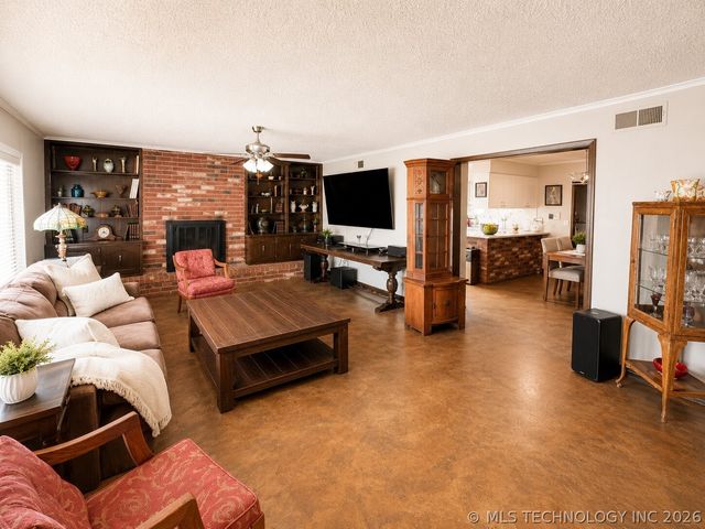824 Virginia Lane, Ardmore, OK 73401