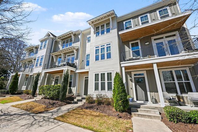 713 Peakland Place, Raleigh, NC 27604