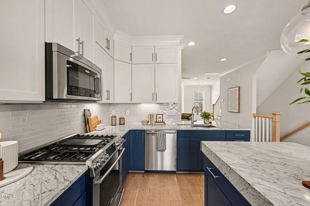 713 Peakland Place, Raleigh, NC 27604