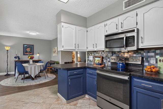 3108 Woodbridge Drive, Bedford, TX 76021