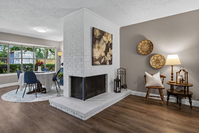 3108 Woodbridge Drive, Bedford, TX 76021