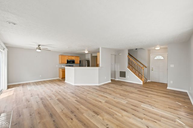 5658 Cheval, Indianapolis, IN 46235