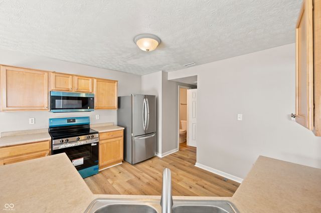 5658 Cheval, Indianapolis, IN 46235