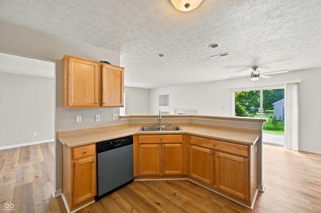 5658 Cheval, Indianapolis, IN 46235