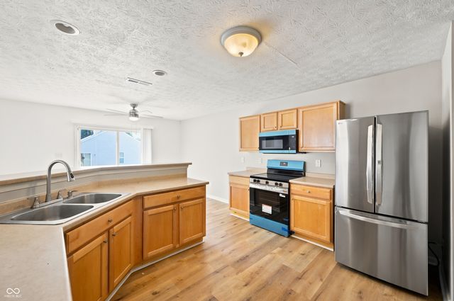 5658 Cheval, Indianapolis, IN 46235