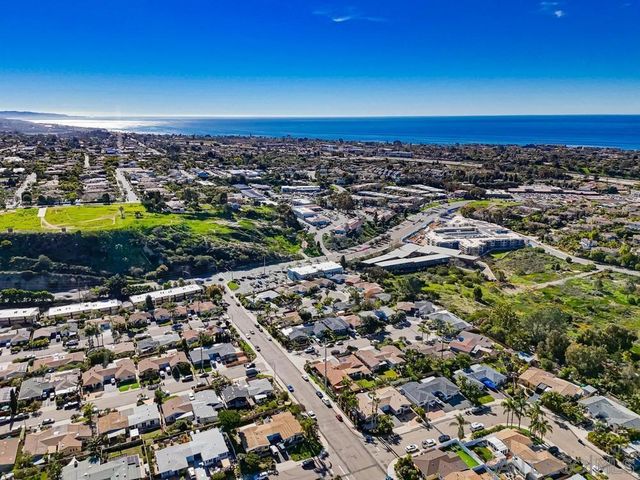 715 Sunflower St, Encinitas, CA 92024