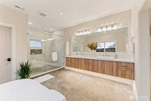 12811 SE 44th Place, Bellevue, WA 98006