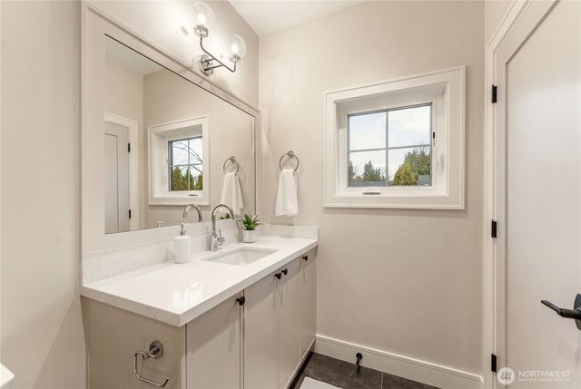 12811 SE 44th Place, Bellevue, WA 98006