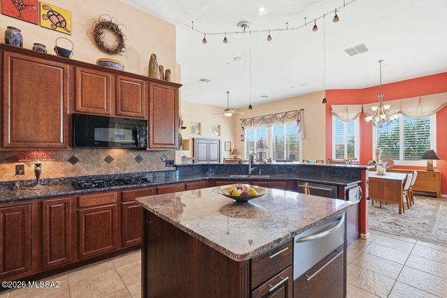 5885 W Clear Brook Lane, Marana, AZ 85658