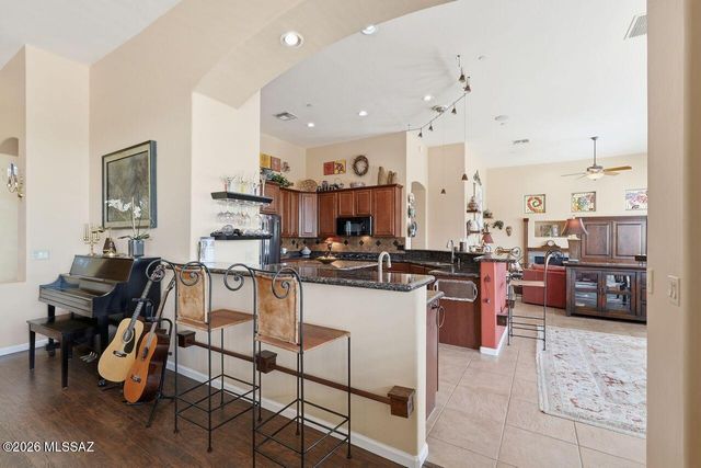 5885 W Clear Brook Lane, Marana, AZ 85658
