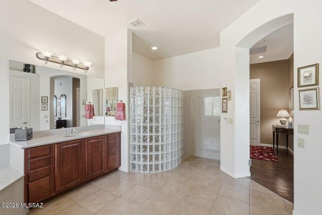 5885 W Clear Brook Lane, Marana, AZ 85658